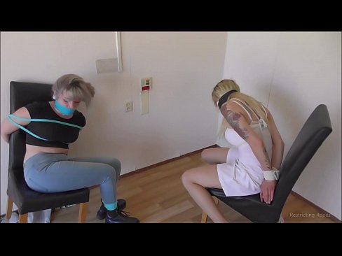 ❤️ E varur / e lidhur dhe e gojës / vajzë në ankth ️ Super pornografi tek ne ️❤